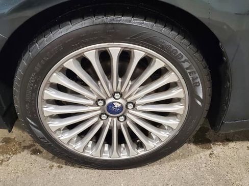 Used 2014 Ford Fusion Titanium image 9