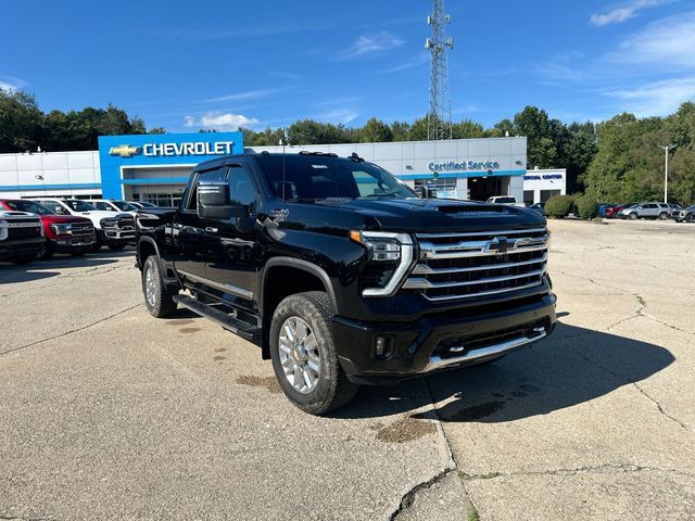 Used 2024 Chevrolet Silverado 2500 High Country w/ Technology Package AWD/4WD image 11