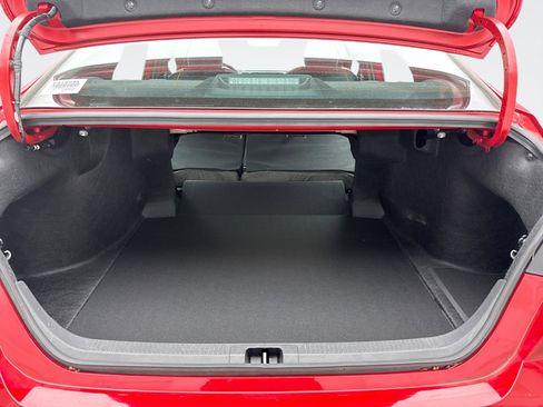 Used 2025 Toyota Camry SE w/ Convenience Package FWD image 23