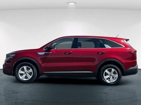 Used 2023 Kia Sorento LX AWD/4WD image 9