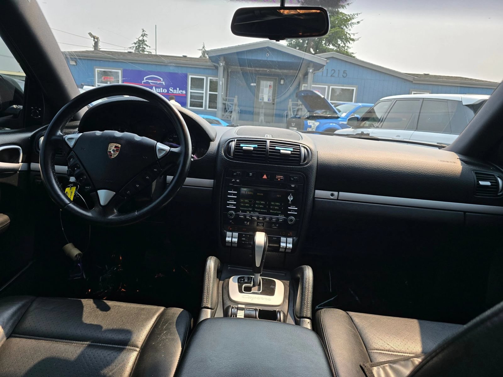 Used 2010 Porsche Cayenne AWD/4WD image 11