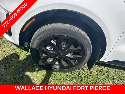 Used 2023 Kia Sorento SX AWD/4WD image 8