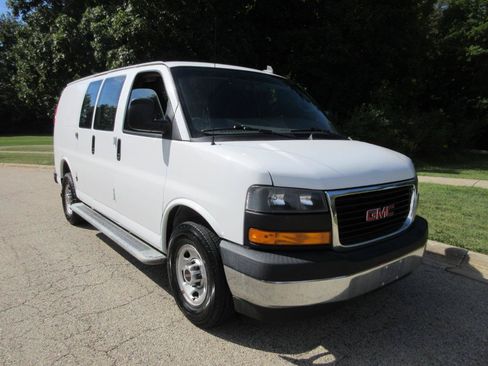 Used 2020 GMC Savana 2500 w/ Driver Convenience Package RWD image 16