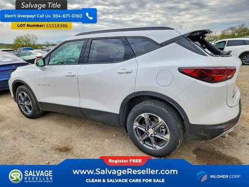 Used 2025 Chevrolet Blazer LT w/ Sound & Technology Package AWD/4WD image 3