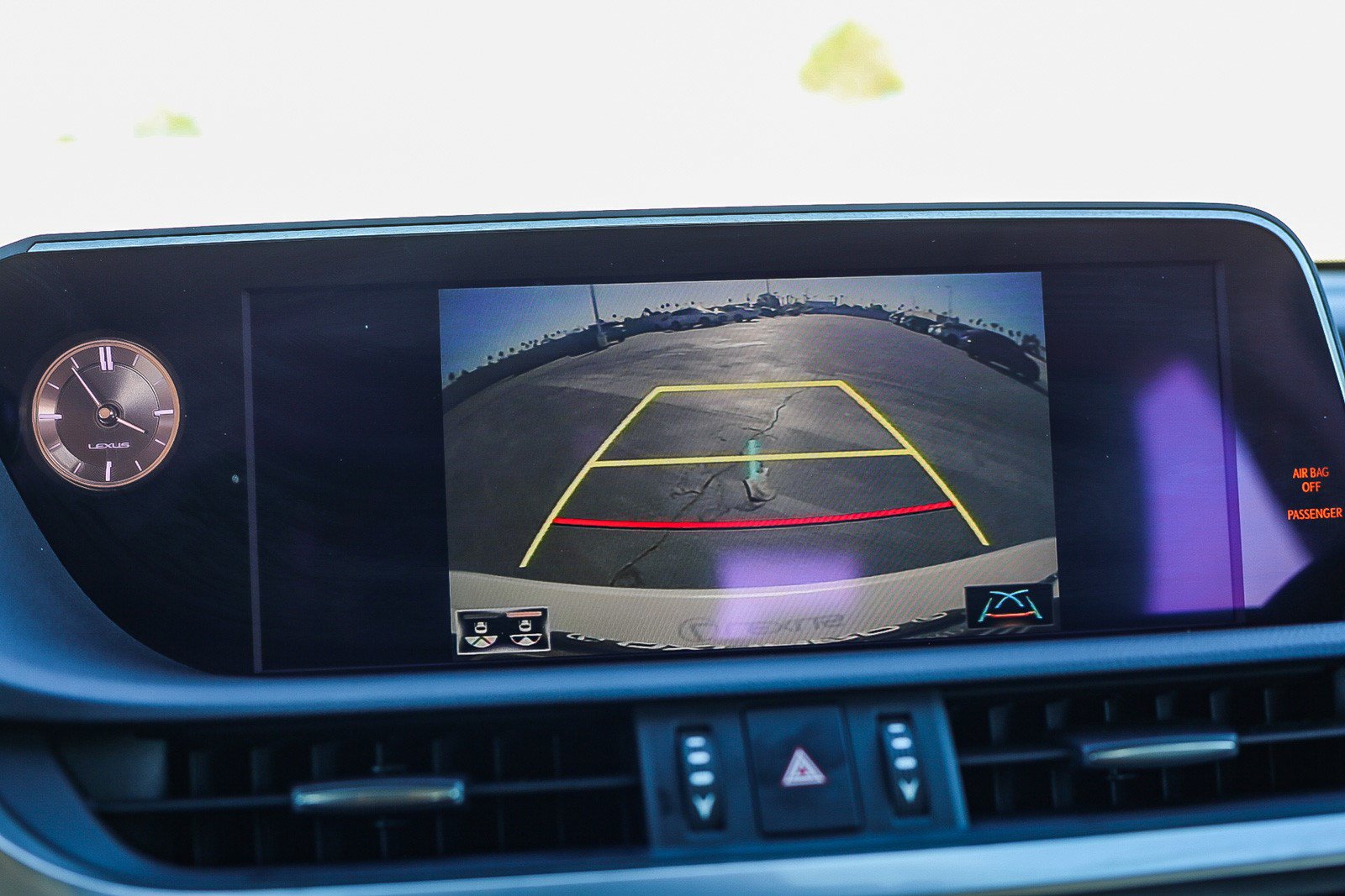 Used 2020 Lexus ES 300h w/ Premium Package FWD image 24
