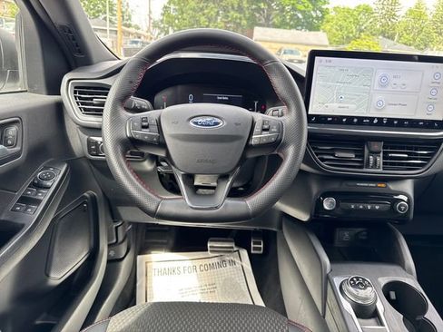 Used 2023 Ford Escape ST-Line w/ Tech Pack #1 AWD/4WD image 13