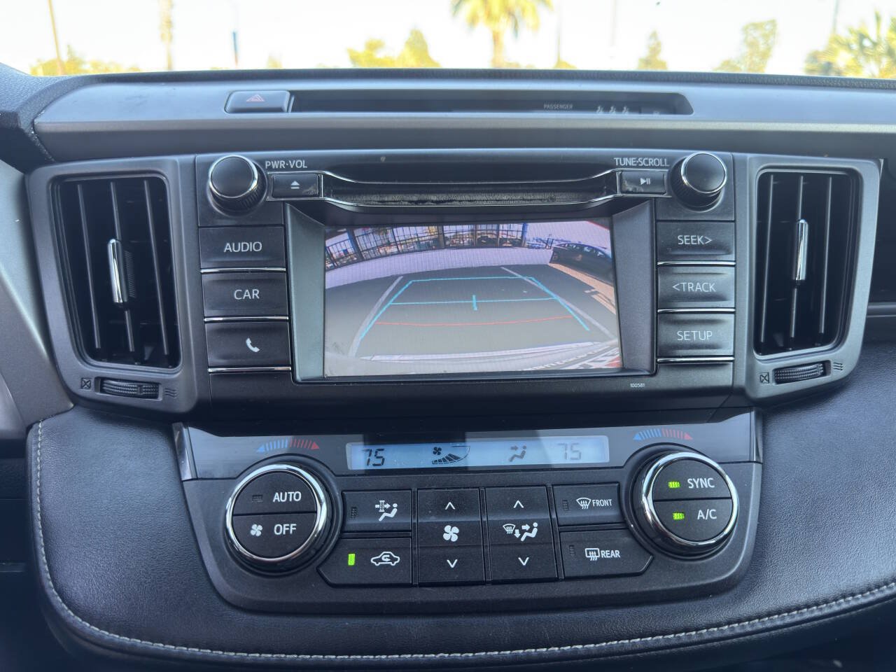 Used 2018 Toyota RAV4 XLE w/ All Weather Liner Package FWD image 19