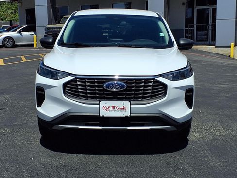 Certified 2025 Ford Escape Active AWD/4WD image 2