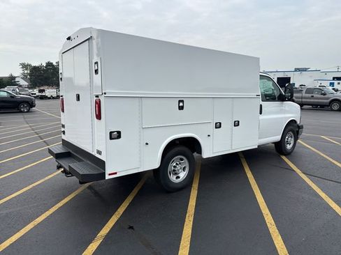 New 2025 Chevrolet Express 3500 Work Van w/ Power Convenience Package image 6