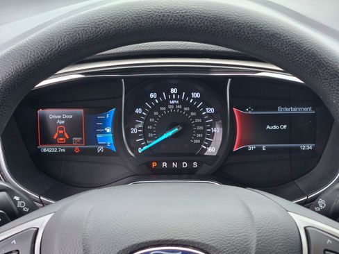 Used 2017 Ford Fusion SE w/ Fusion SE Technology Package image 27