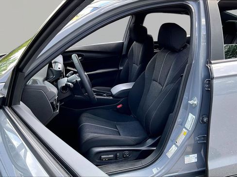 Used 2023 Honda Accord Sport image 17