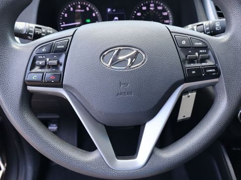 Used 2018 Hyundai Tucson SEL FWD image 11