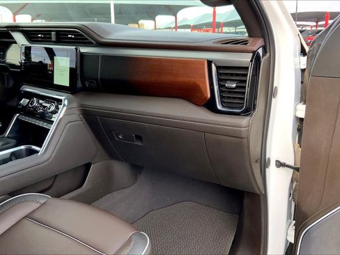 Used 2024 GMC Sierra 1500 Denali w/ Technology Package image 19