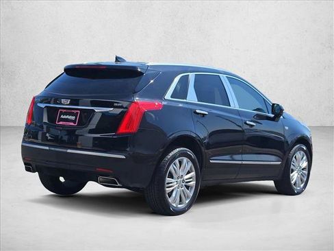Used 2018 Cadillac XT5 Premium Luxury FWD image 8