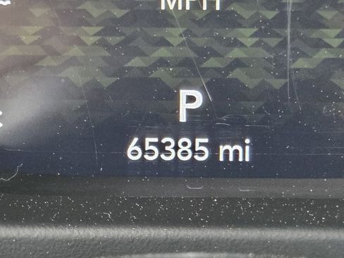 Used 2022 Jeep Gladiator Rubicon w/ Trailer Tow Package image 28