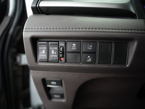 Used 2019 Honda Odyssey EX image 43