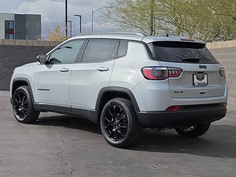 New 2026 Jeep Compass Latitude AWD/4WD image 9