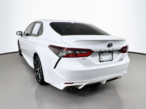 Used 2022 Toyota Camry SE w/ Audio Upgrade Package FWD image 8