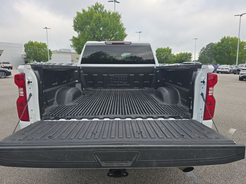 Used 2025 Chevrolet Silverado 2500 LT w/ Convenience Package AWD/4WD image 12