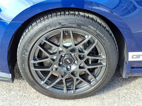 Used 2013 Ford Mustang Shelby GT500 image 9