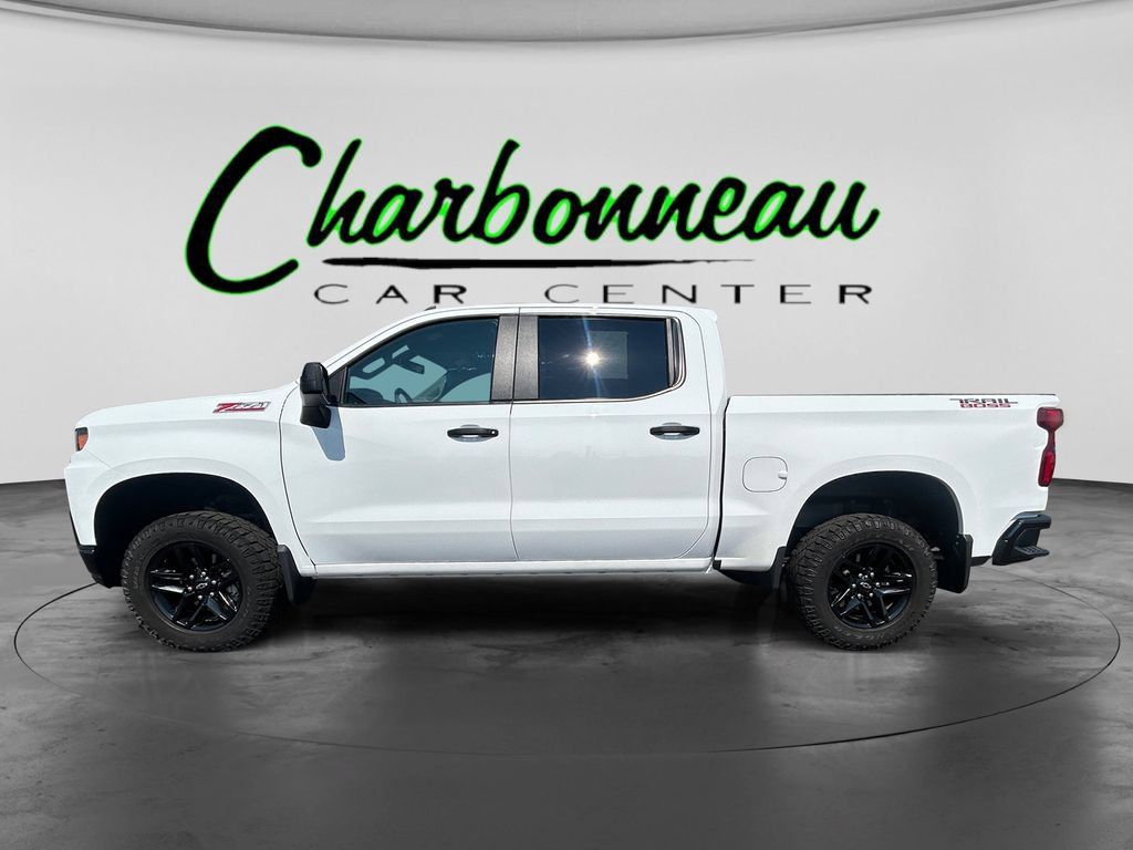 Used 2020 Chevrolet Silverado 1500 Custom Trail Boss w/ Custom Convenience Package AWD/4WD image 2