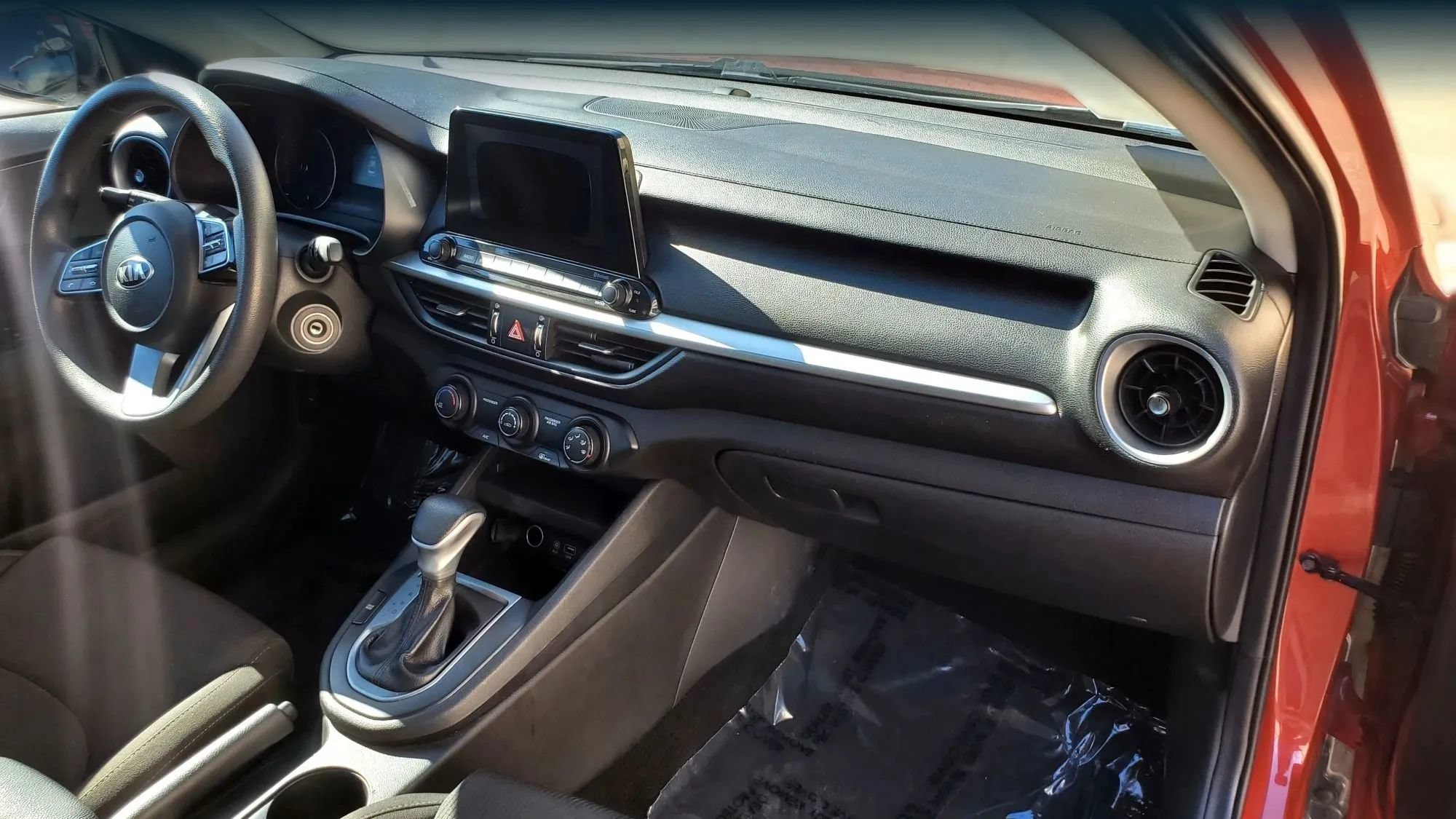 Used 2020 Kia Forte LXS FWD image 4