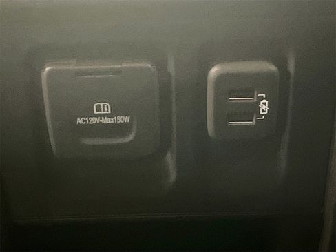 Used 2023 Chevrolet Traverse Premier w/ LPO, 'HIT The Road' Package image 27