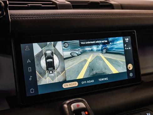 Used 2020 Land Rover Defender 110 HSE image 26