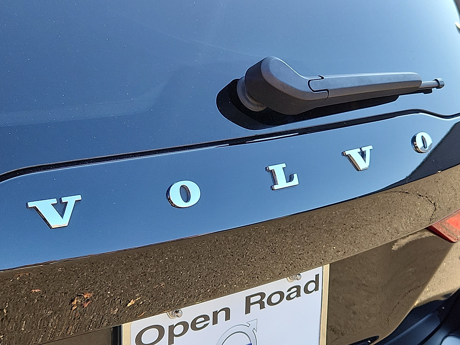 Used 2025 Volvo V60 B5 Cross Country Ultra AWD/4WD image 29