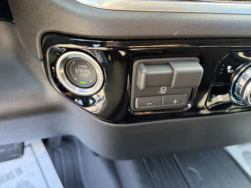 New 2026 GMC Sierra 1500 SLE AWD/4WD image 23