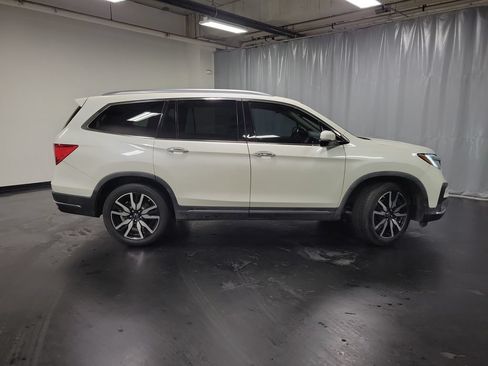 Used 2019 Honda Pilot Touring image 9