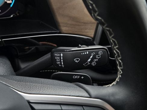 Used 2024 Volkswagen Atlas SE image 21