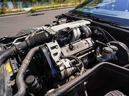 Used 1988 Chevrolet Corvette Convertible RWD image 26