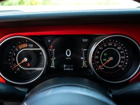 Used 2023 Jeep Gladiator Rubicon w/ LED Lighting Group AWD/4WD image 39