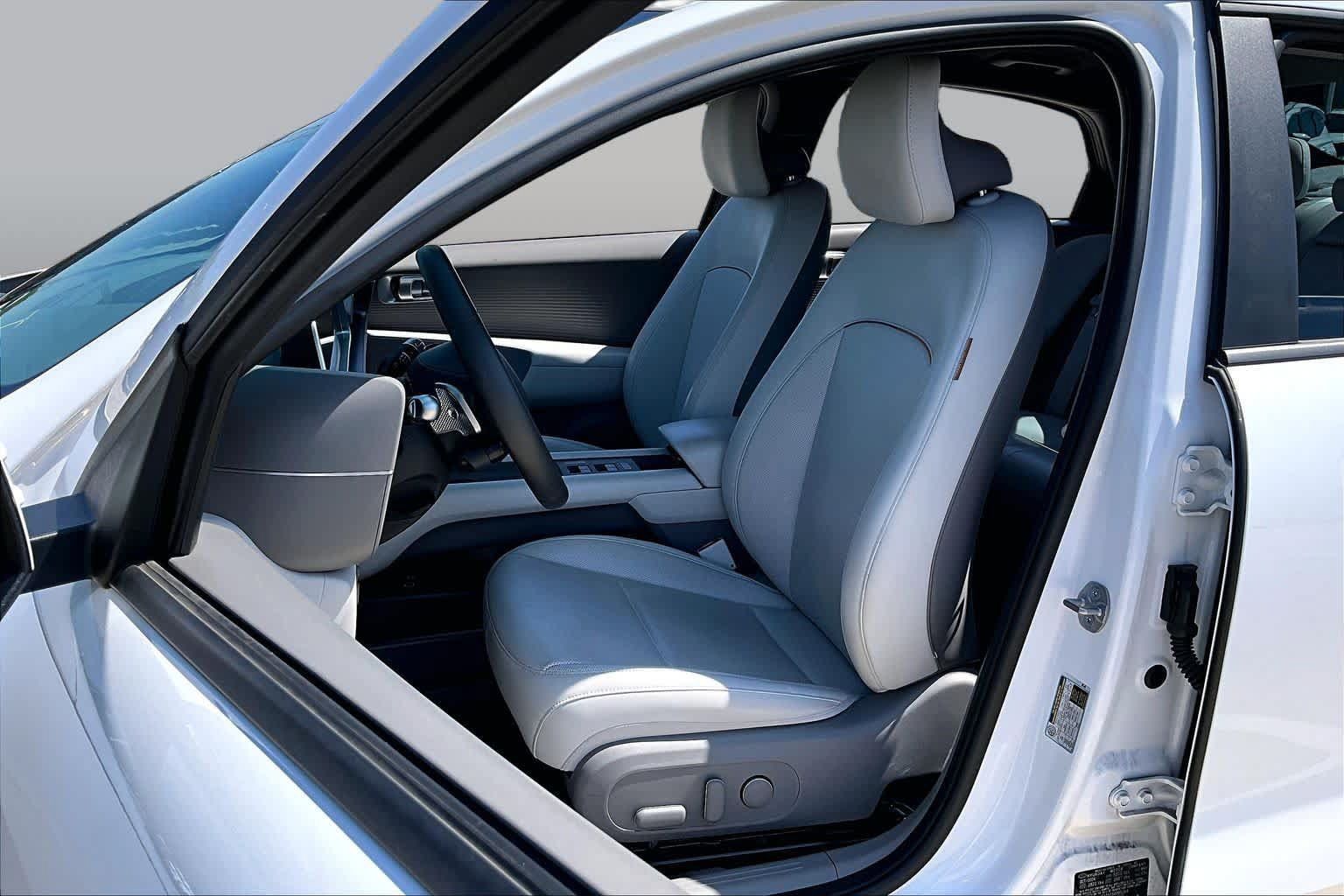 Certified 2025 Hyundai Ioniq 6 SEL RWD image 8