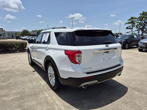 Certified 2023 Ford Explorer Limited w/ Hybrid Equipment Group 310A RWD image 17
