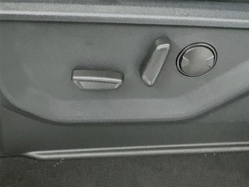 New 2026 Ford F250 Lariat w/ Black Appearance Package image 22