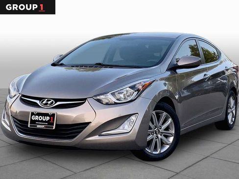 Used 2014 Hyundai Elantra SE w/ Option Group 02 FWD image 1
