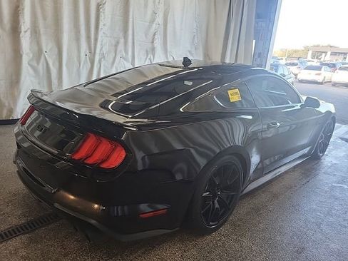 Used 2021 Ford Mustang GT image 4