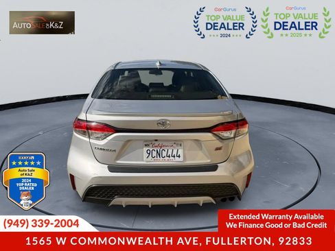 Used 2020 Toyota Corolla SE w/ SE Premium Package FWD image 3