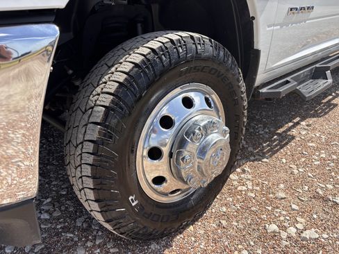 Used 2024 RAM 3500 Laramie w/ Protection Group AWD/4WD image 9