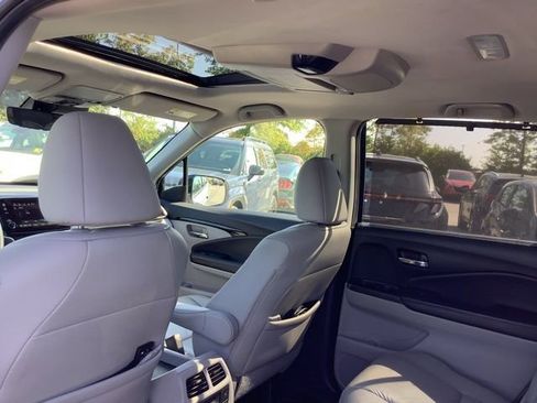 Used 2021 Honda Pilot Touring image 21