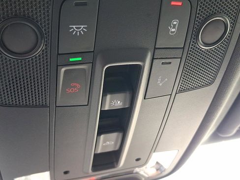 Certified 2025 Audi Q3 2.0T Premium Plus w/ Premium Plus Package image 25