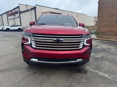 Used 2024 Chevrolet Tahoe High Country AWD/4WD image 2