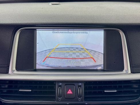 Certified 2020 Kia Optima SE image 13