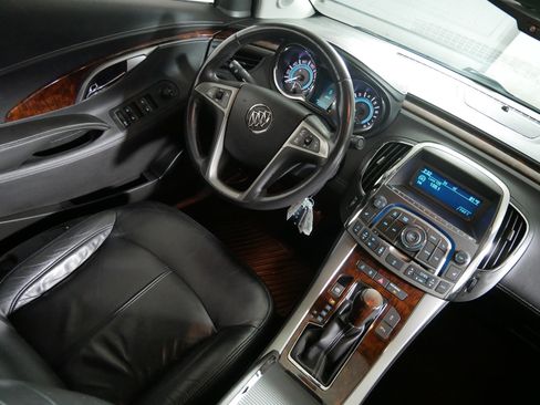 Used 2011 Buick LaCrosse CXL AWD/4WD image 9