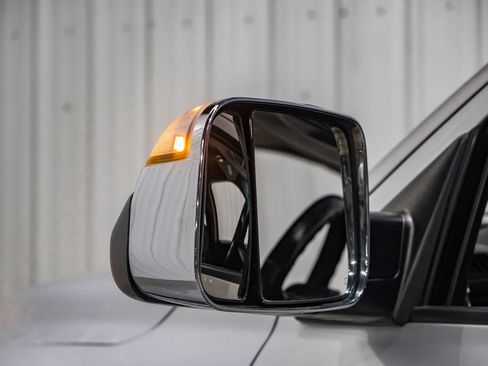 Used 2016 RAM 3500 Laramie image 39