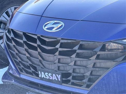 Used 2022 Hyundai Elantra SEL w/ Convenience Package image 22