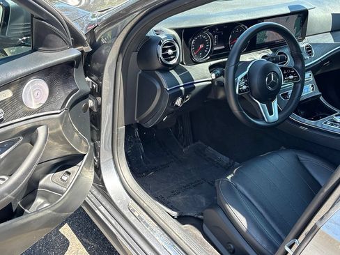 Used 2019 Mercedes-Benz E 300 image 17