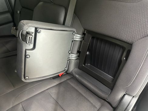 Certified 2022 Chevrolet Silverado 1500 W/T w/ WT Value Package image 36